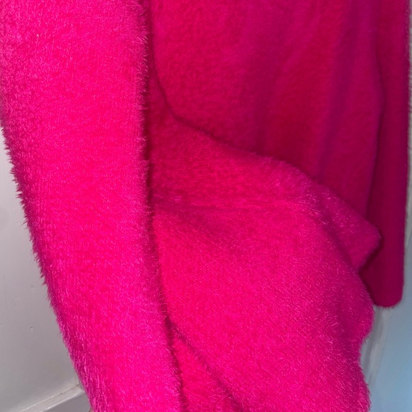 Barbiecore pink open knit cardigan 💗💗 with cropped sleeves - Picture 2 of 4